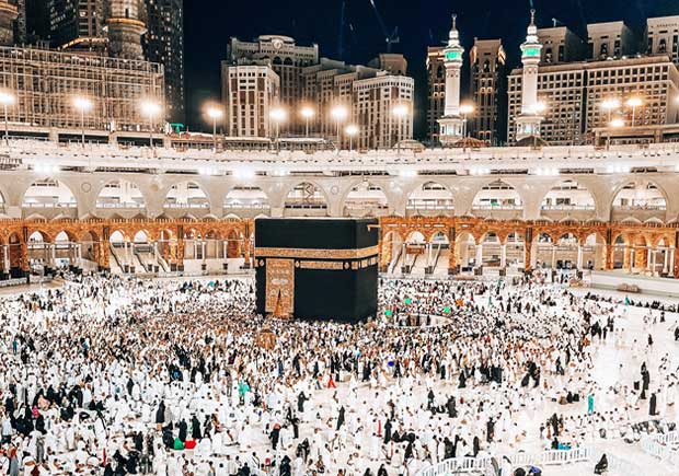 12 Nights 4 Star Umrah Package from Houston