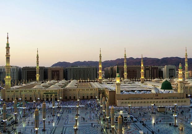 5 Nights 4 Star Umrah Package