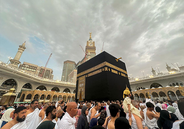 5 Nights 4 Star Umrah Package from Chicago
