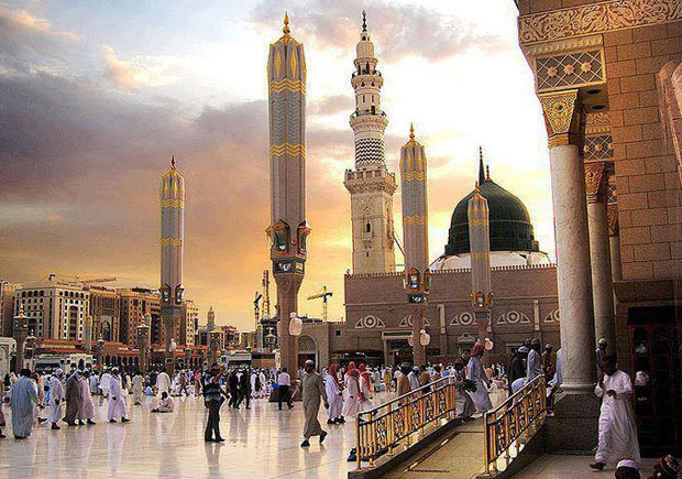 7 Nights 3 Star Umrah Package from Chicago