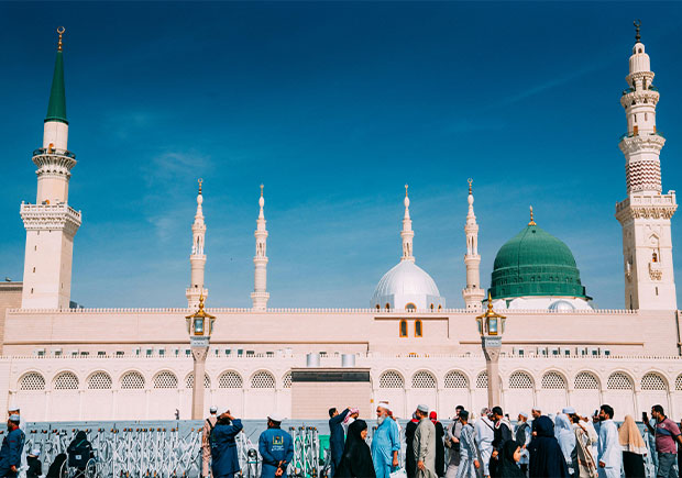 7 Nights 3 Star Umrah Package from New York