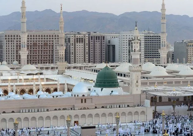 7 Nights 4 Star Umrah Package from Houston
